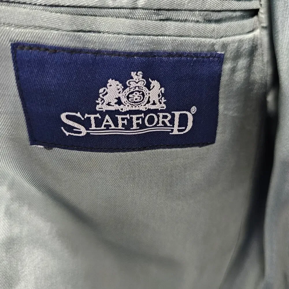 Stafford Polyester & Wool Blend Gold Buttons Navy Blazer Jacket 40R